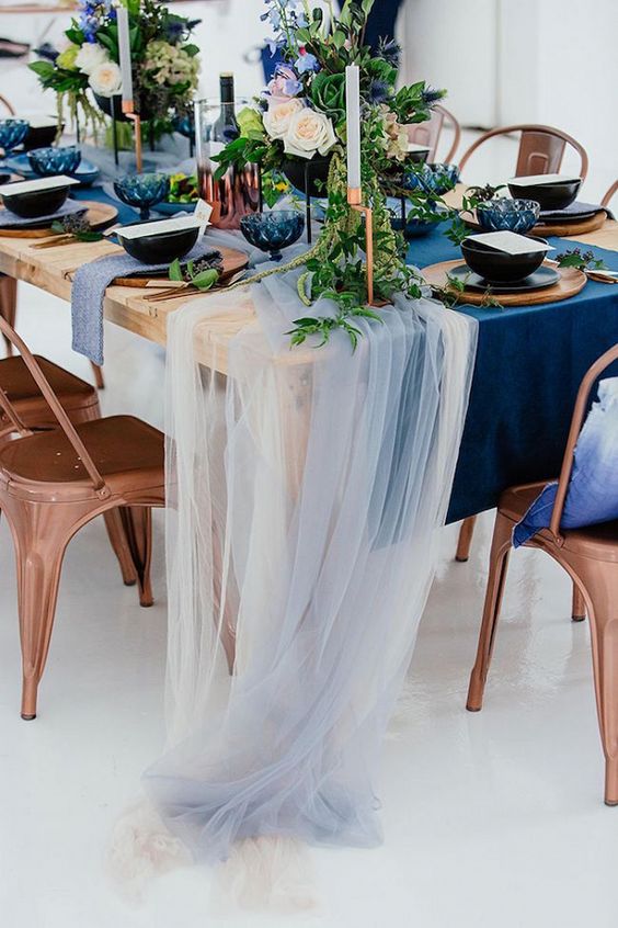 wedding table decor classic blue