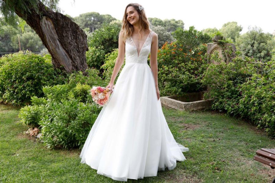 Vestidos de novia y low cost por menos de 200 euros - Quiero una boda - Blog de Bodas