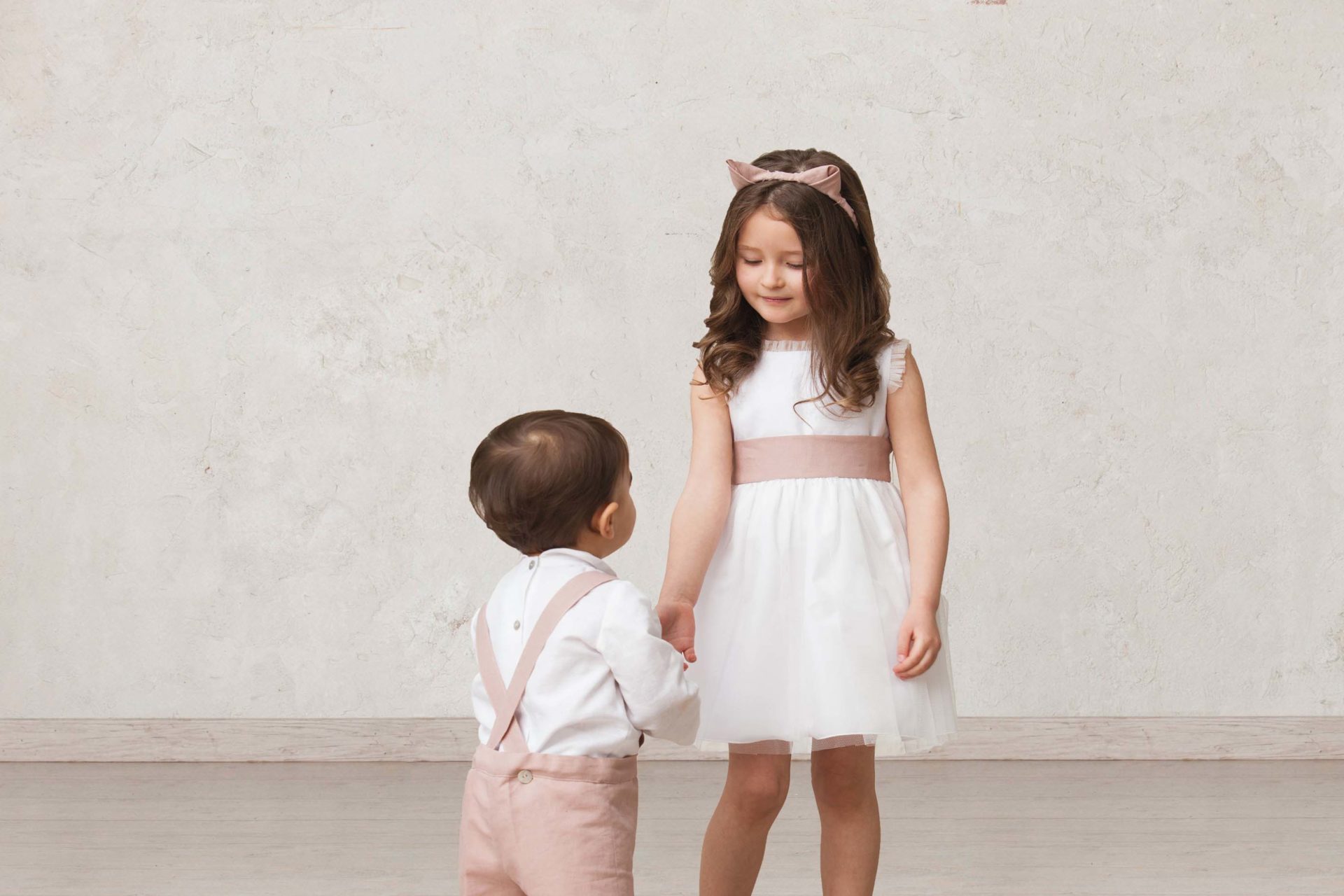 Marketing de motores de búsqueda Sostener átomo Cómo vestir a los niños de ceremonia según su edad? - Quiero una boda  perfecta - Blog de Bodas